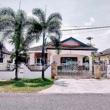 Taiping Vacation Home Exterior foto